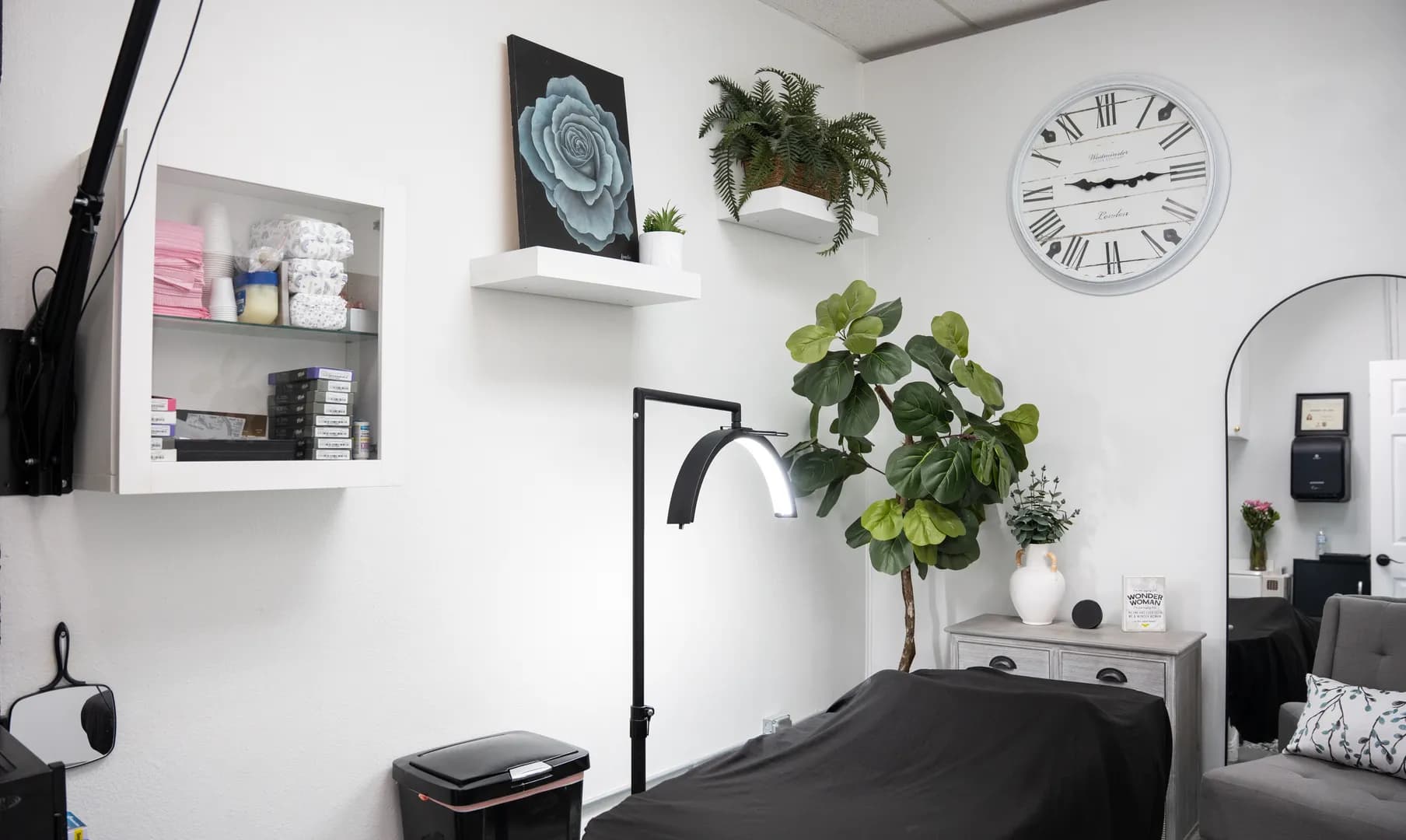 Renovére Salon - Workstation